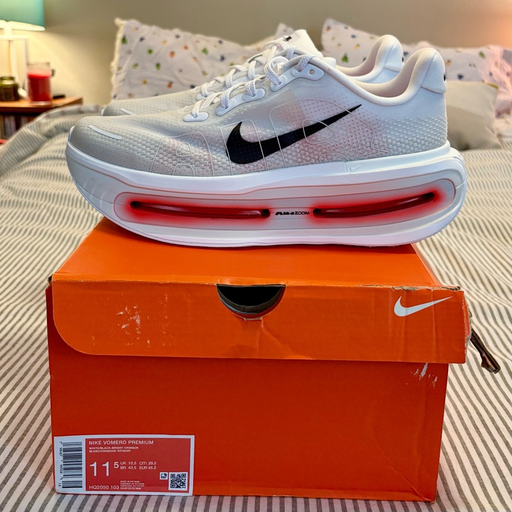 Brand new unworn, men’s Nike Vomero premium!  Size 11.5.  White bright crimson
